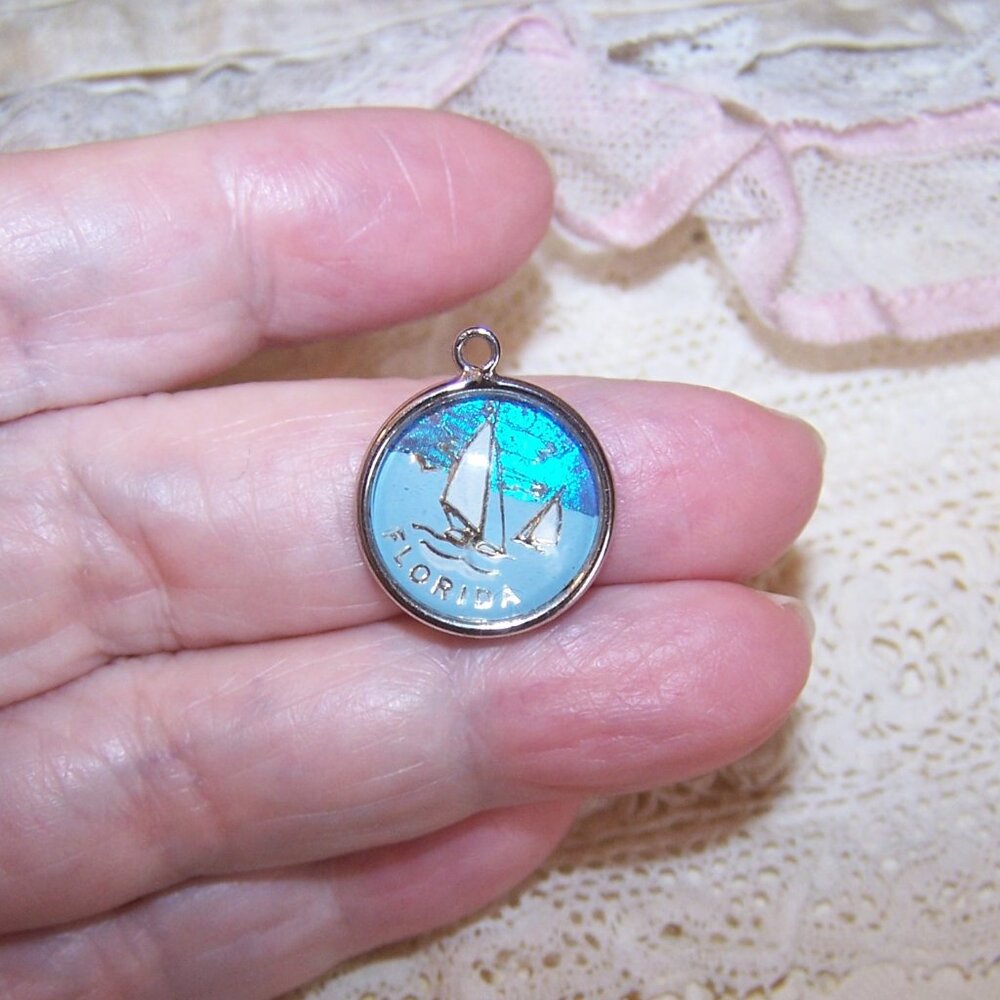 HOFFMAN Sterling Silver Plastic Bubble Charm - Florida Sailboats on Ocean